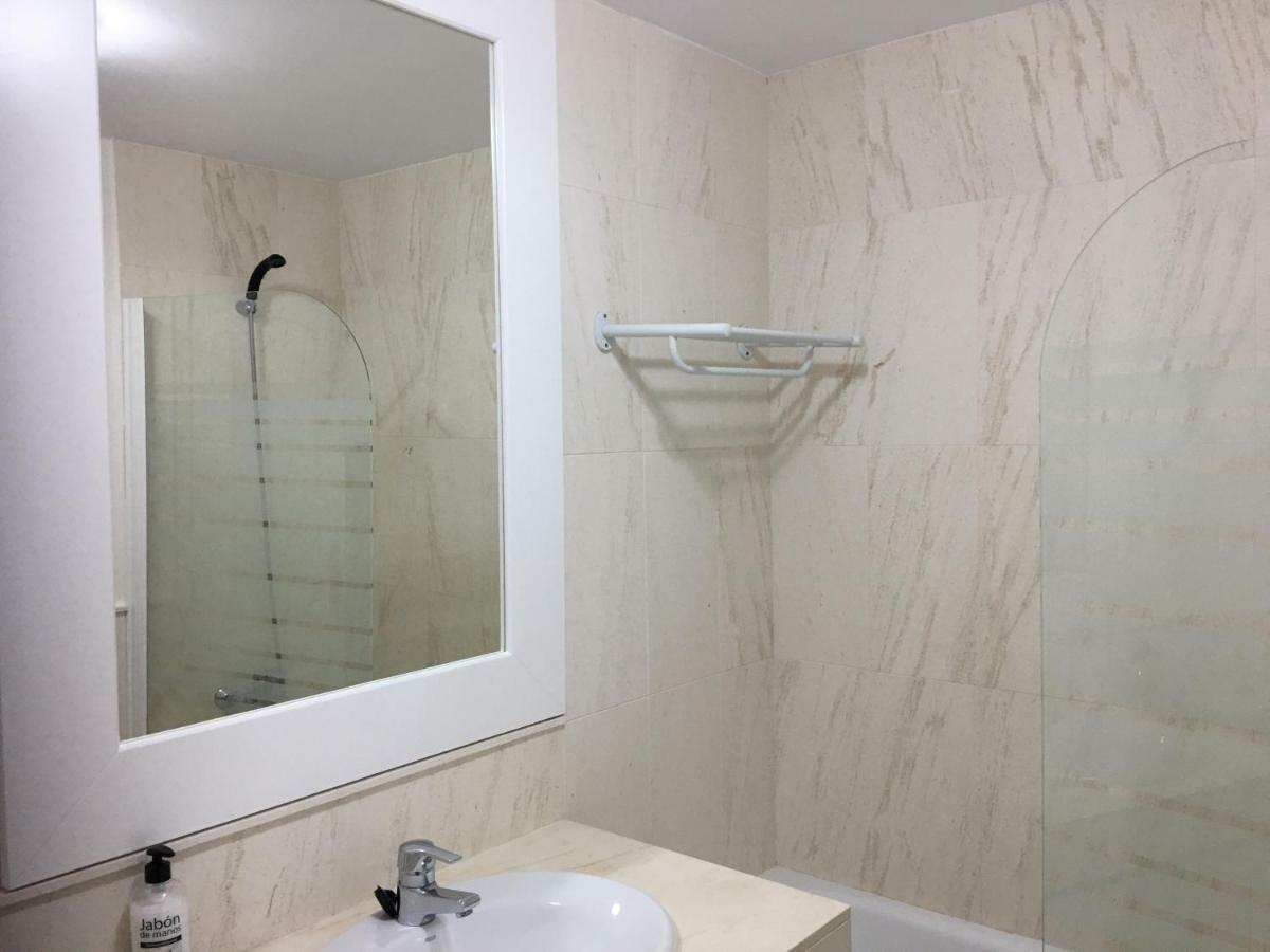 Mi Capricho C16 Beachfront Apartment Sitio de Calahonda Exteriör bild