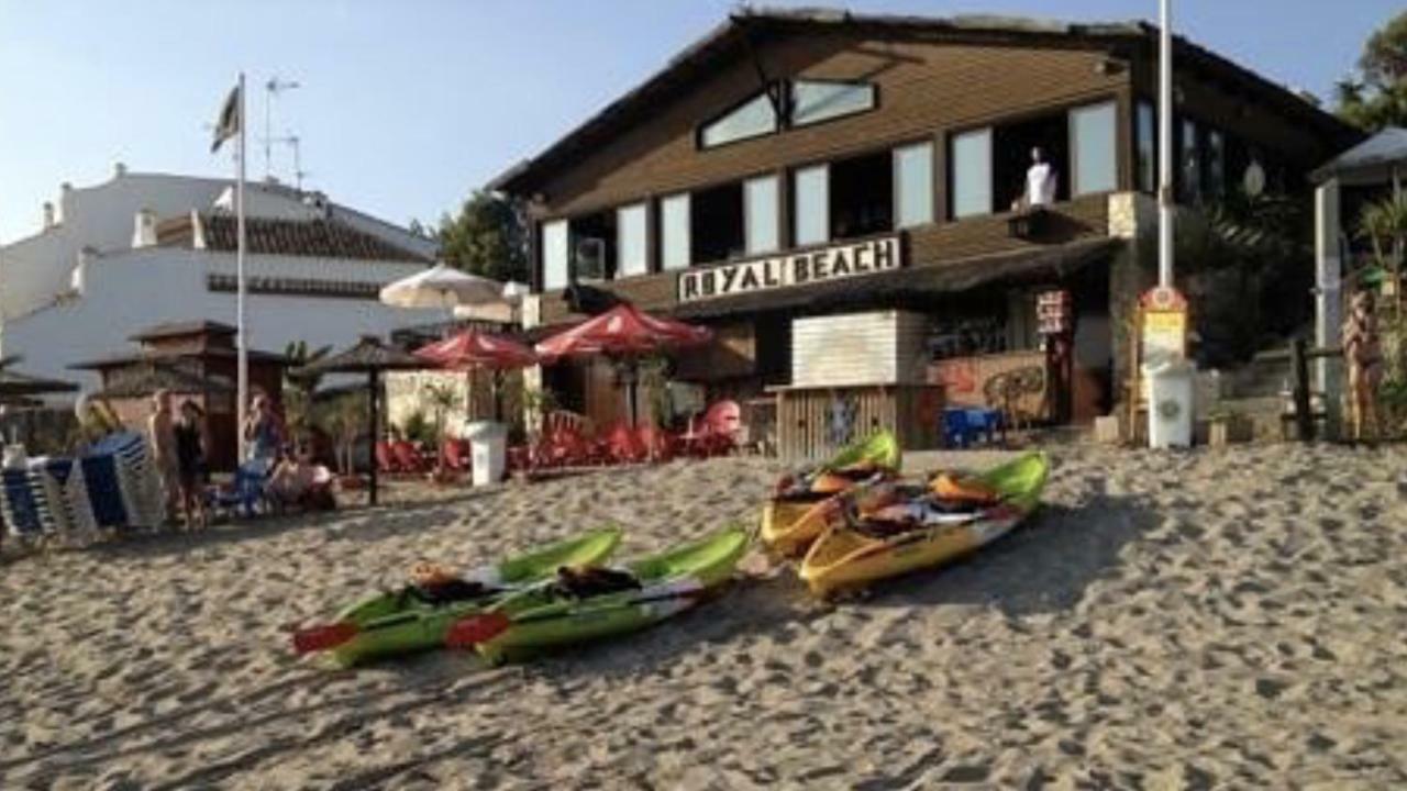 Mi Capricho C16 Beachfront Apartment Sitio de Calahonda Exteriör bild