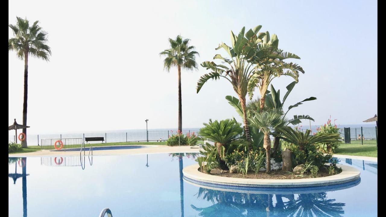 Mi Capricho C16 Beachfront Apartment Sitio de Calahonda Exteriör bild