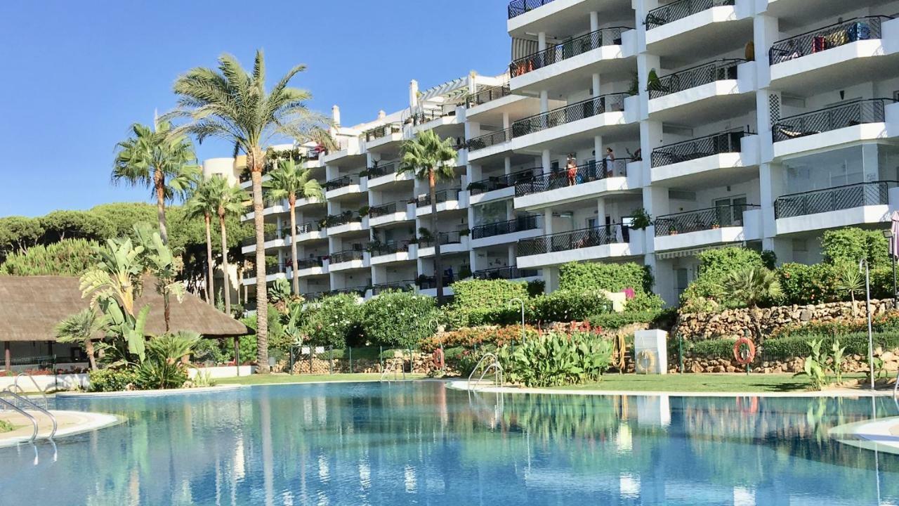 Mi Capricho C16 Beachfront Apartment Sitio de Calahonda Exteriör bild